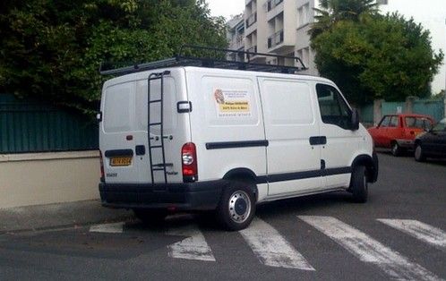 Stationnement gênant à 135€.